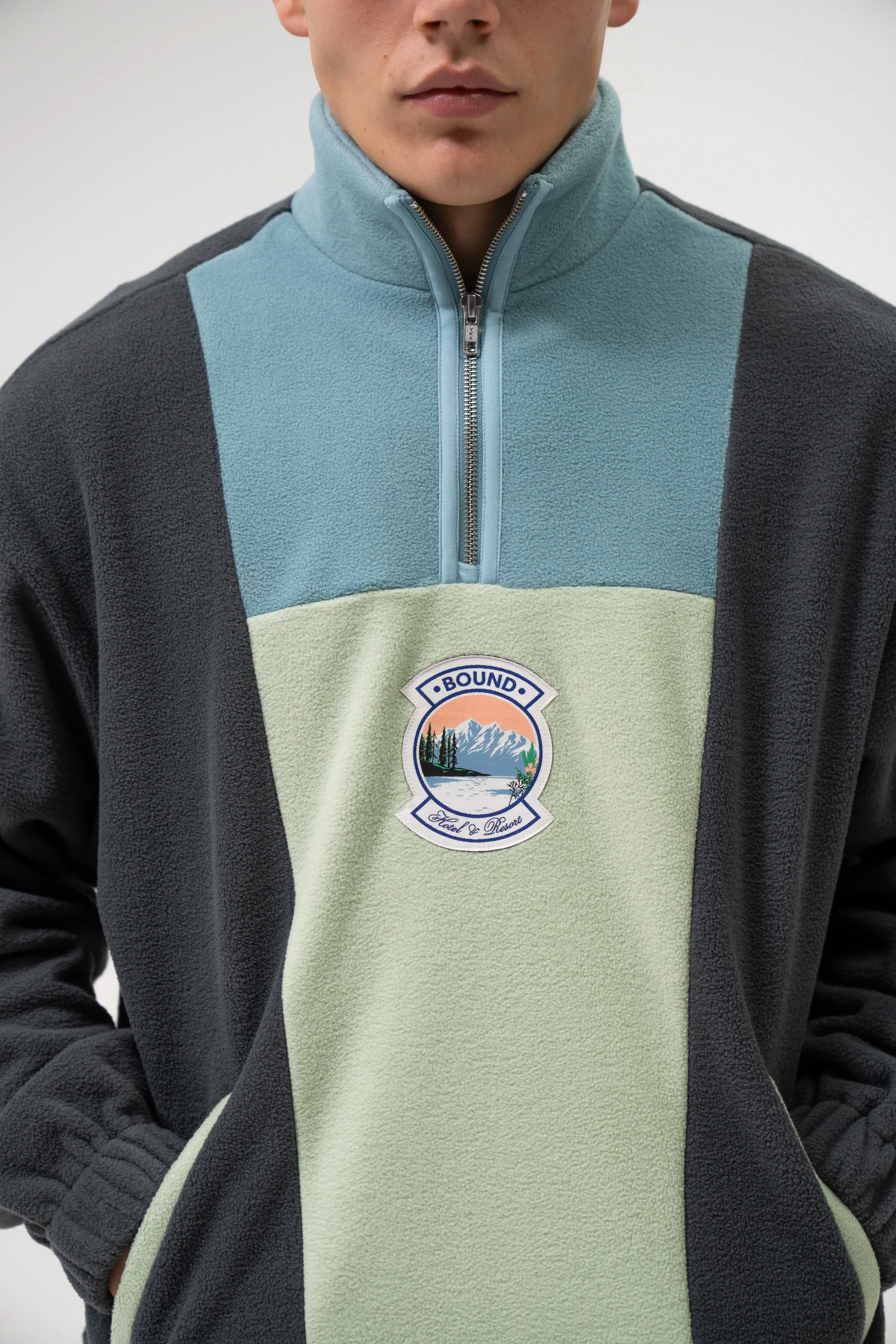 BLUE RETRO FLEECE PULLOVER