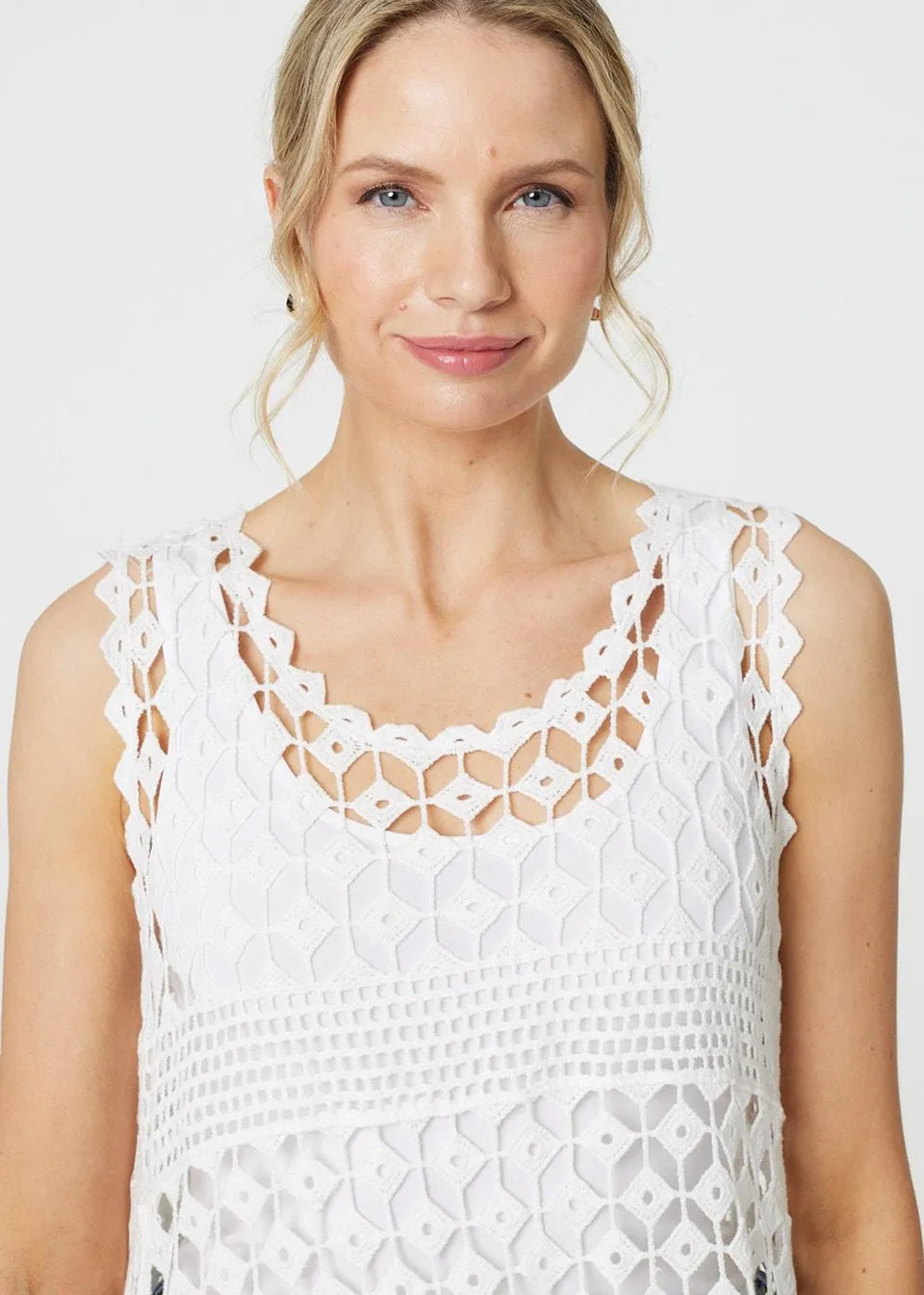 Izabel London White Lace Sleeveless High Low Top