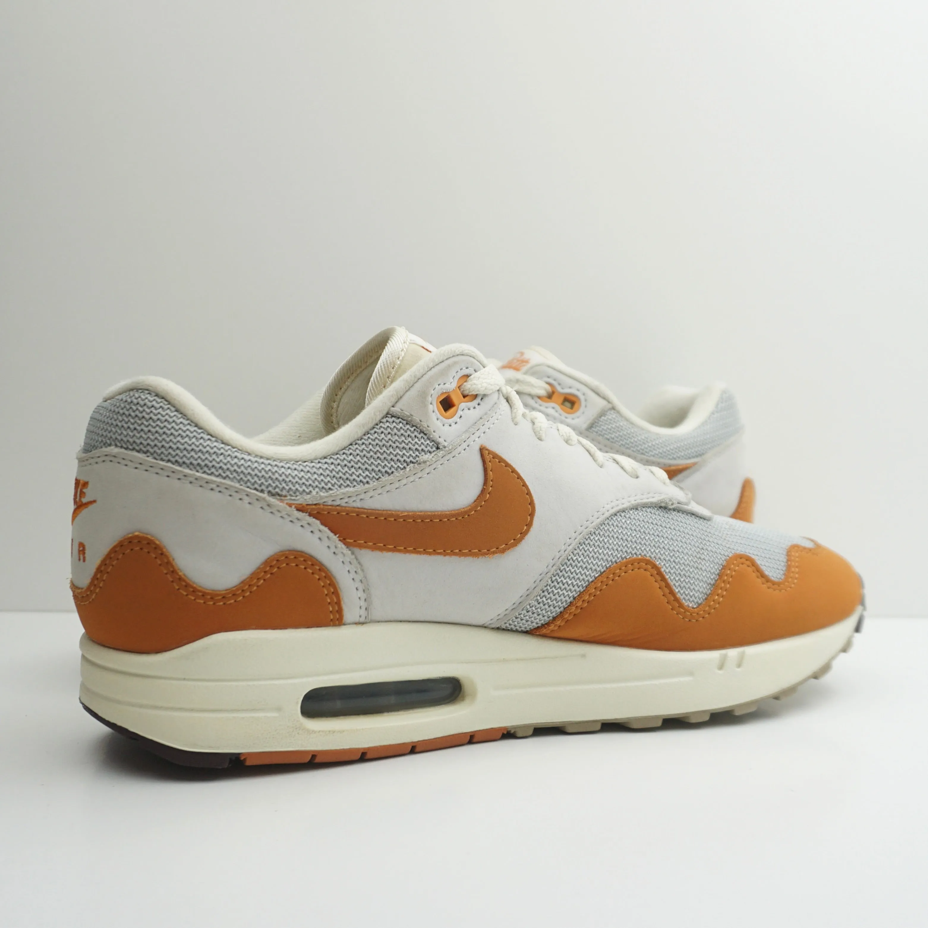 Nike Air Max 1 Patta Waves Monarch (with Bracelet)