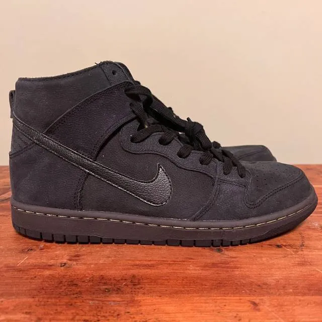 Nike sb dunk high deconstructed doc martens