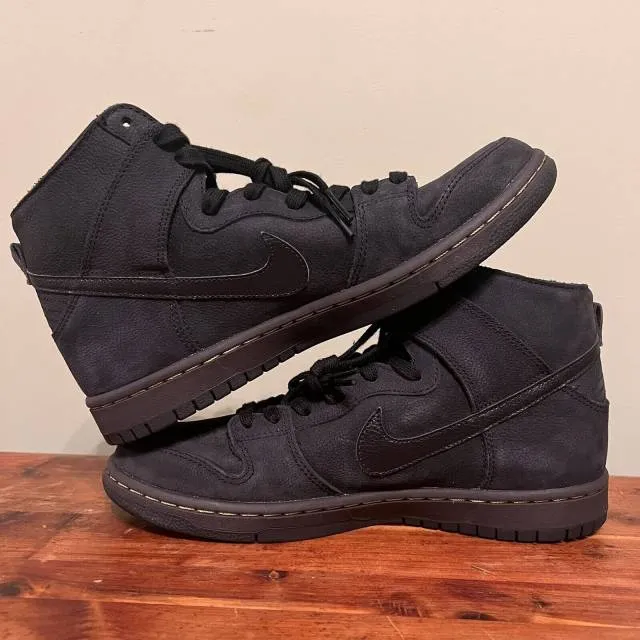 Nike sb dunk high deconstructed doc martens