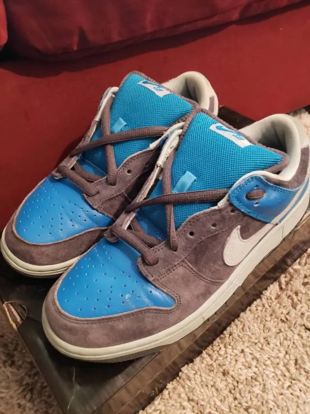 Nike sb dunk low aqua chalk sz 9.5