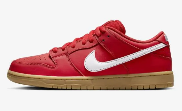 Nike sb dunk low university red