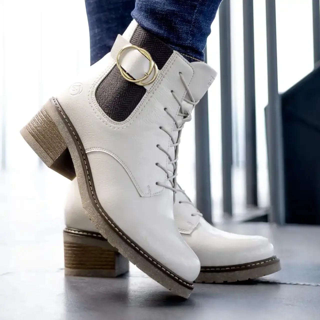 Remonte D1A72-80 Off White Patent Ankle Boot