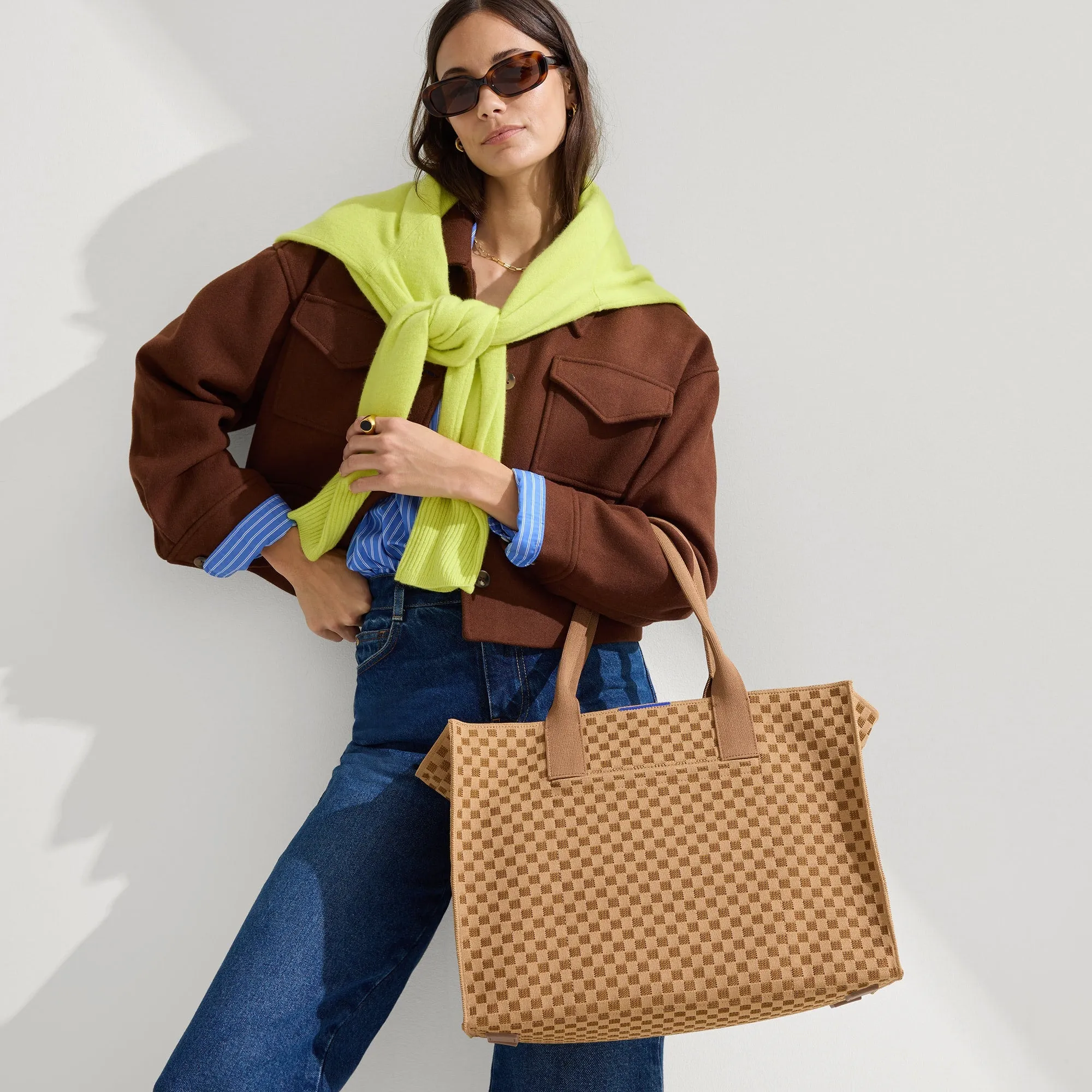 The Classic Tote in Hazelnut