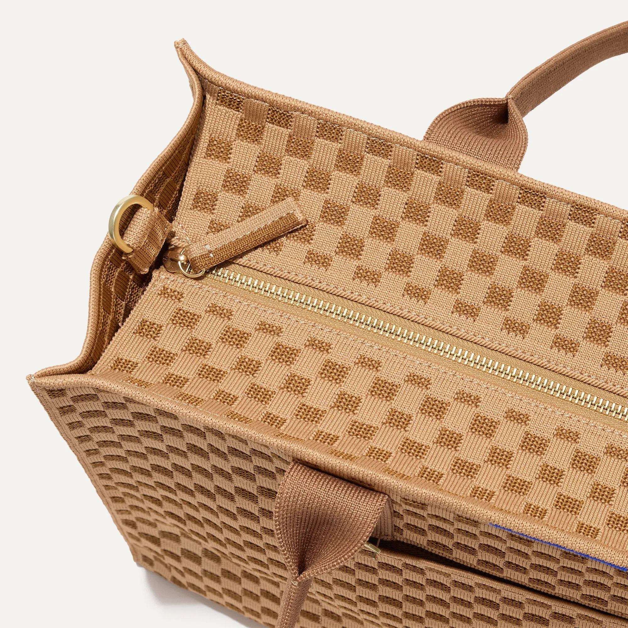 The Classic Tote in Hazelnut