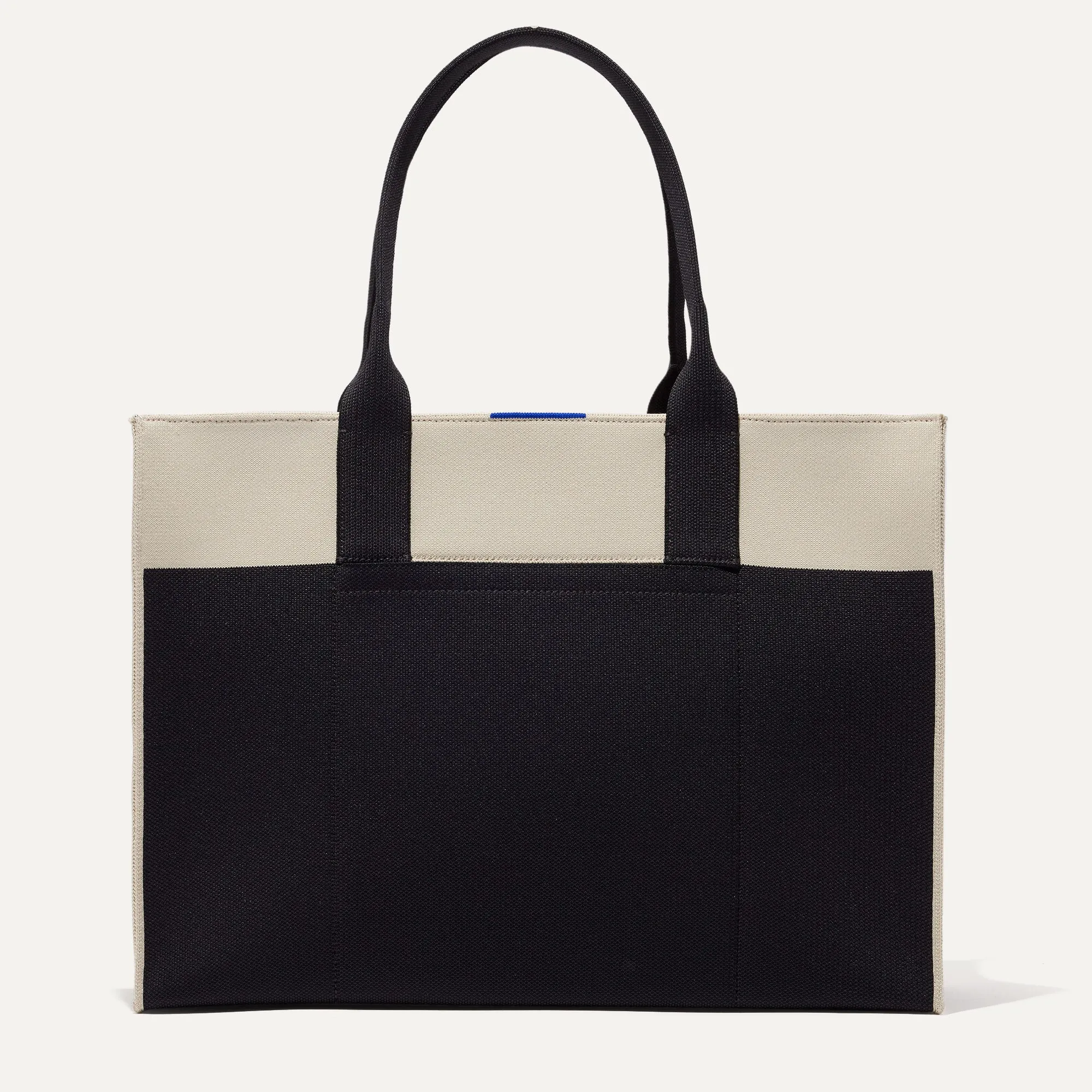 The Classic Tote in Luna