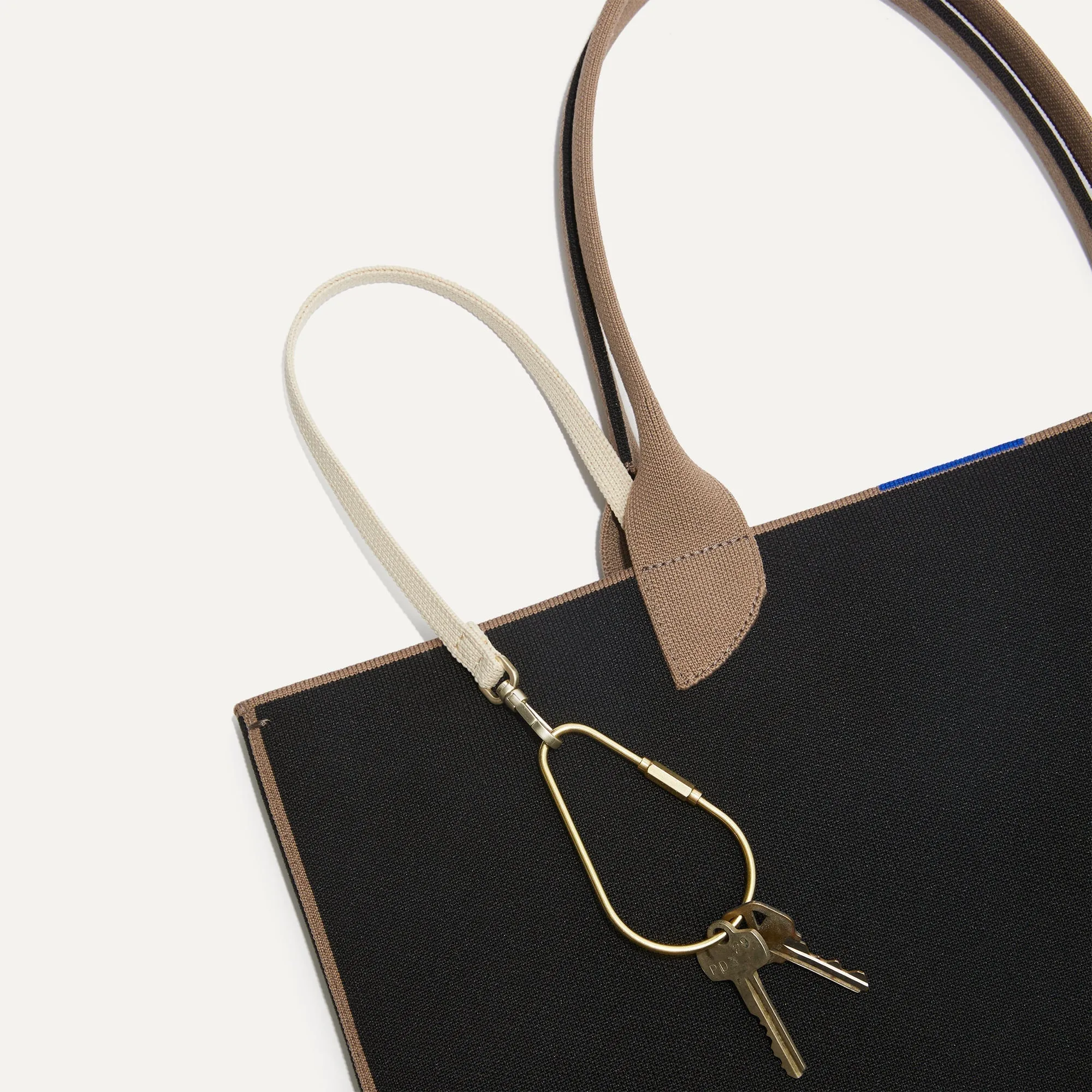 The Lightweight Tote in Black Portobello