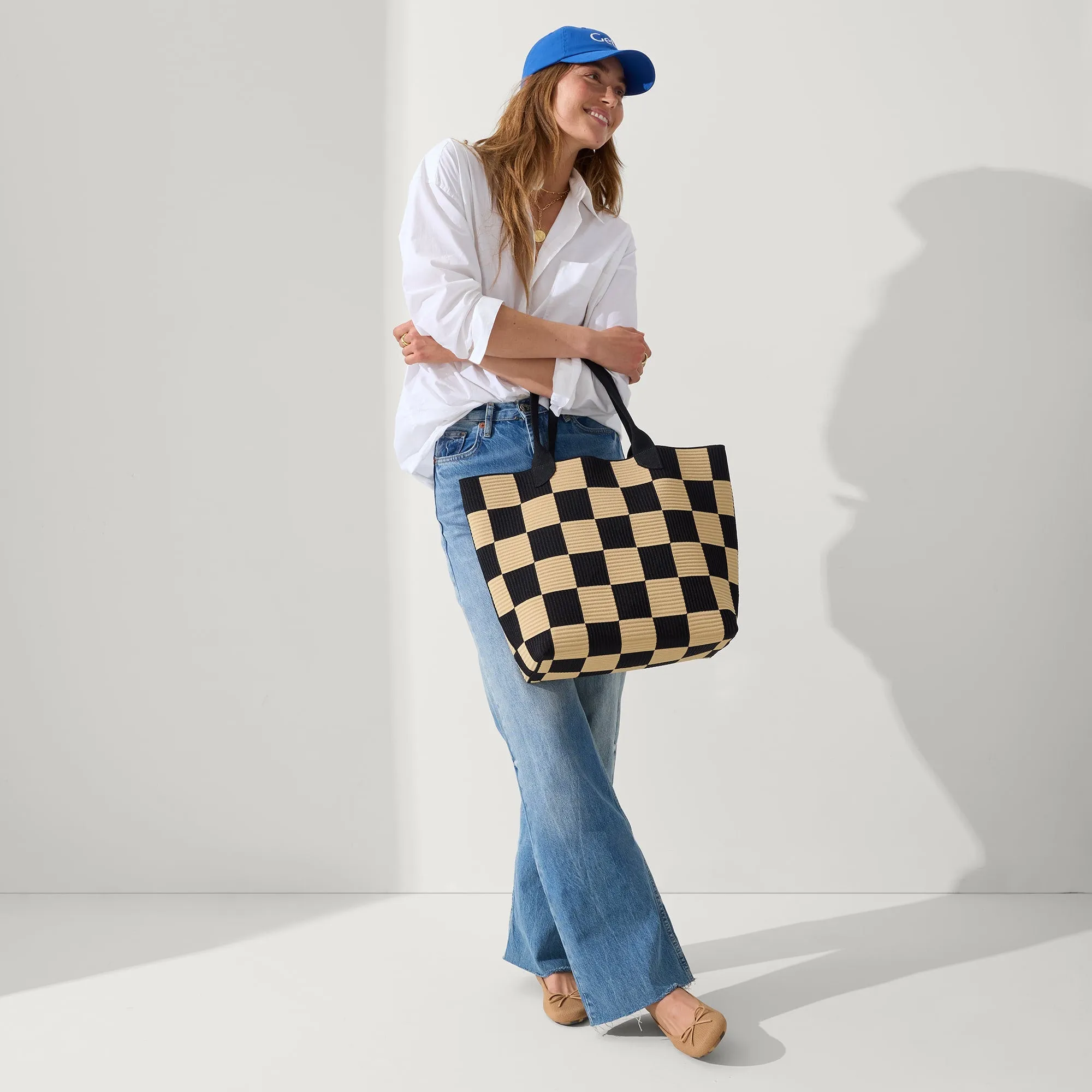 The Lightweight Tote in Checker Classic