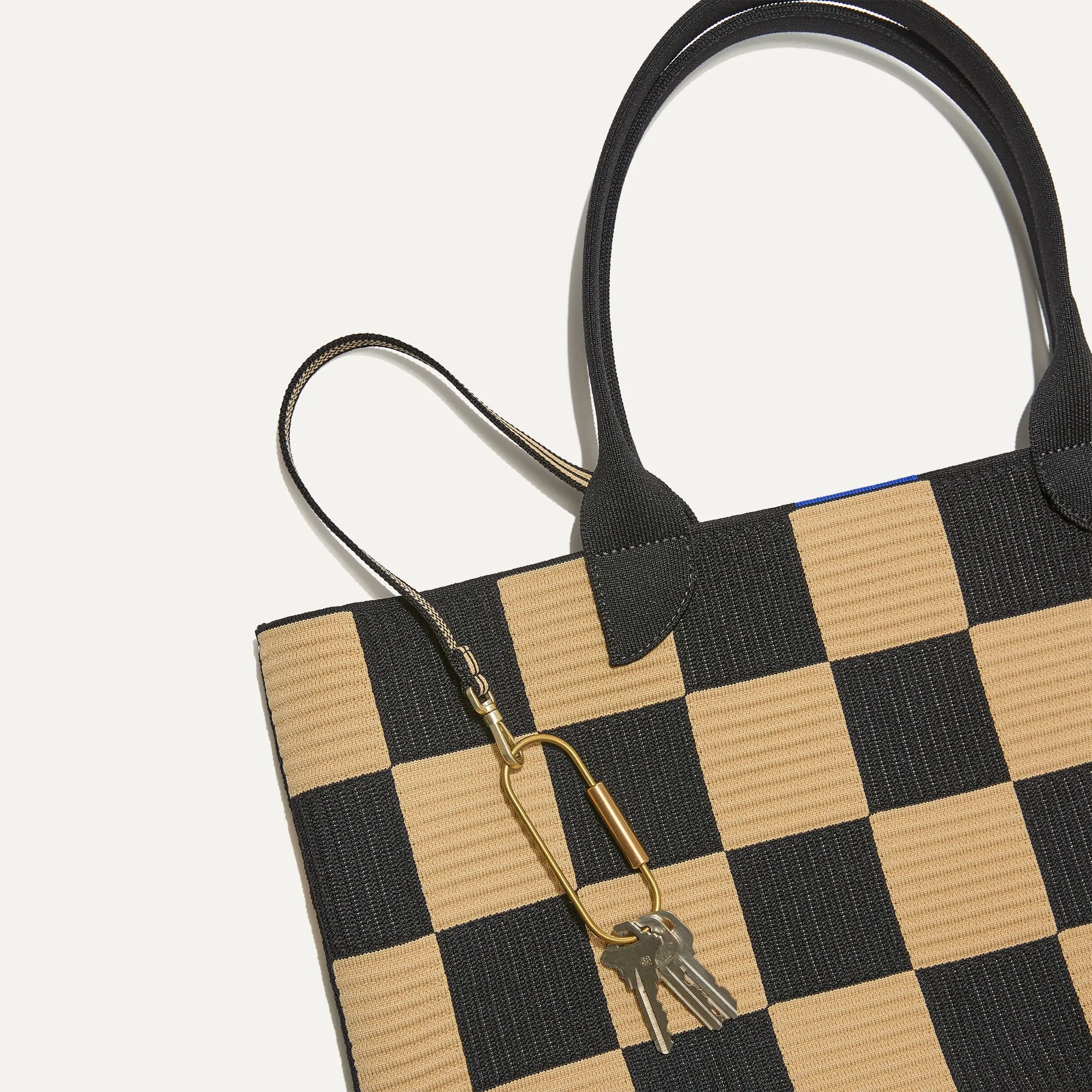 The Lightweight Tote in Checker Classic