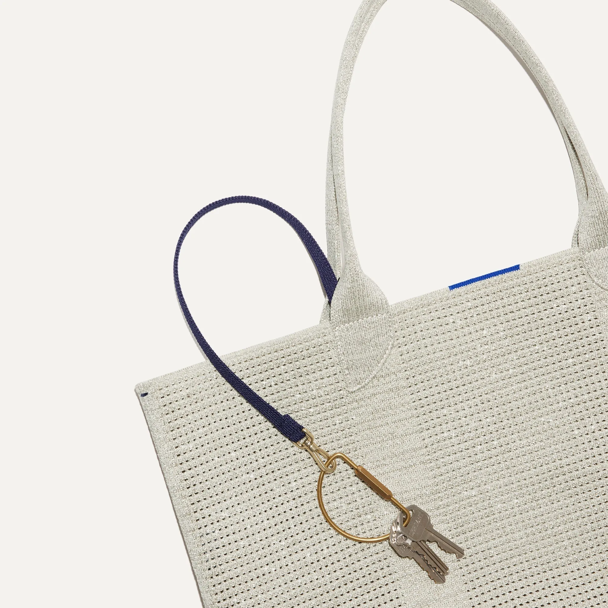 The Lightweight Tote in Diamond Metallic