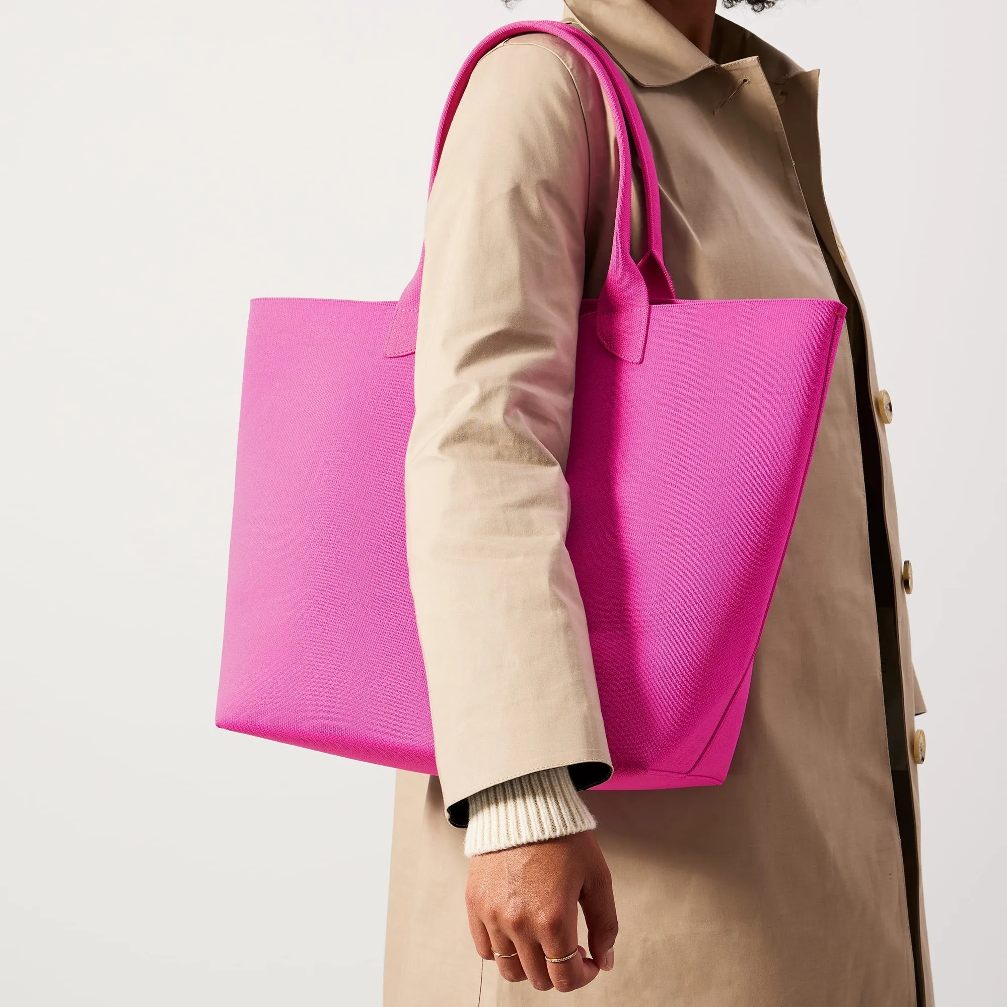 The Lightweight Tote in Dragon Fruit