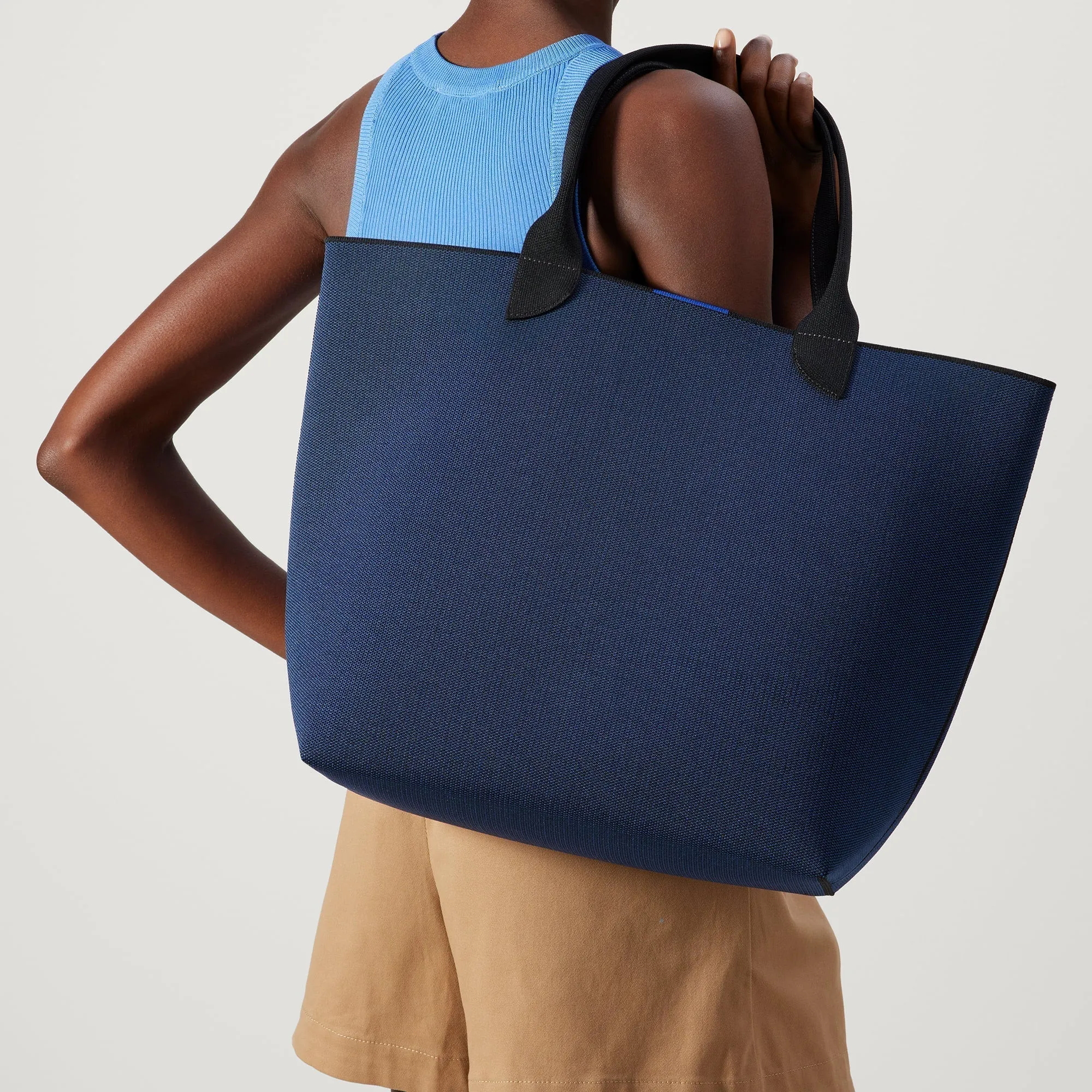 The Lightweight Tote in Sapphire and Onyx