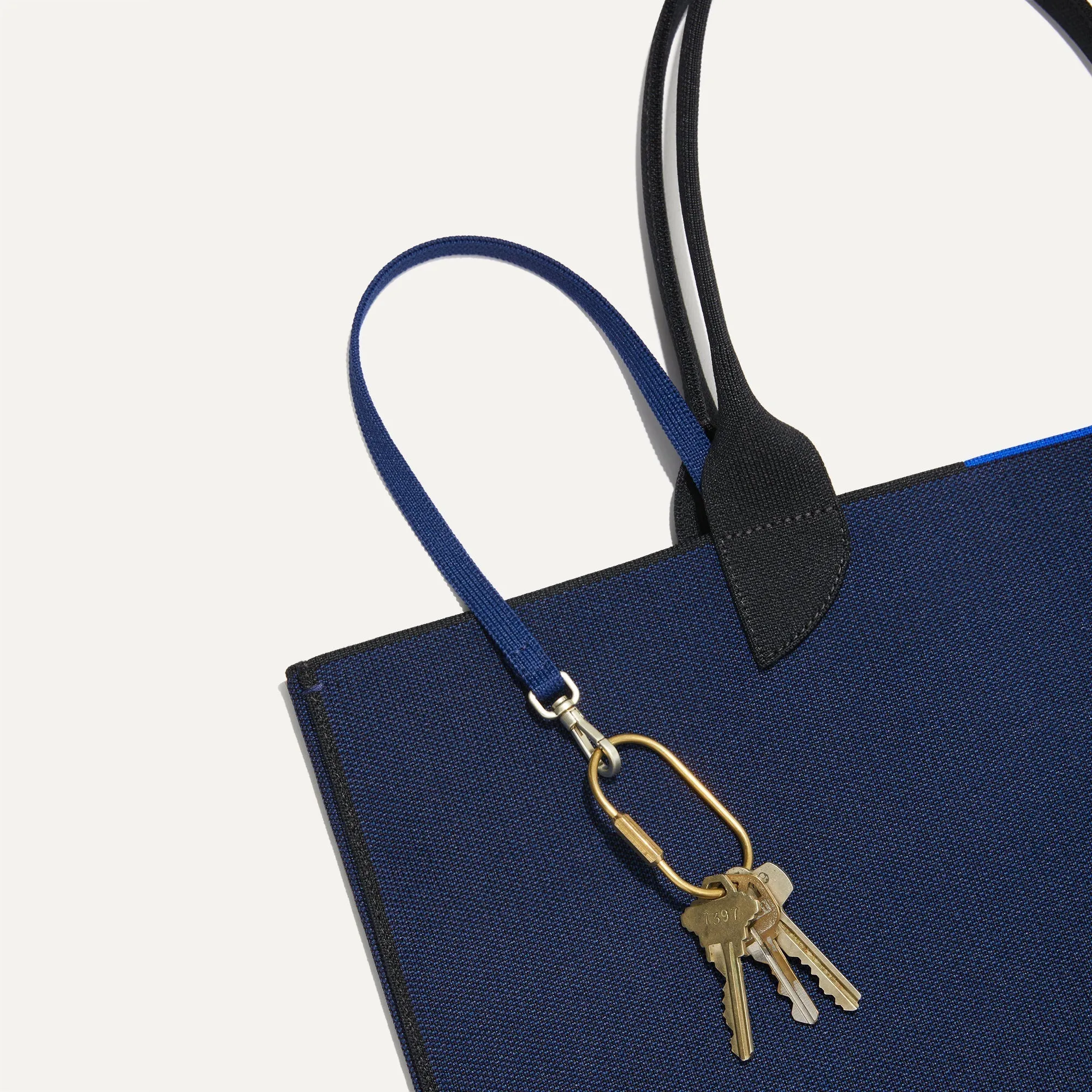 The Lightweight Tote in Sapphire and Onyx