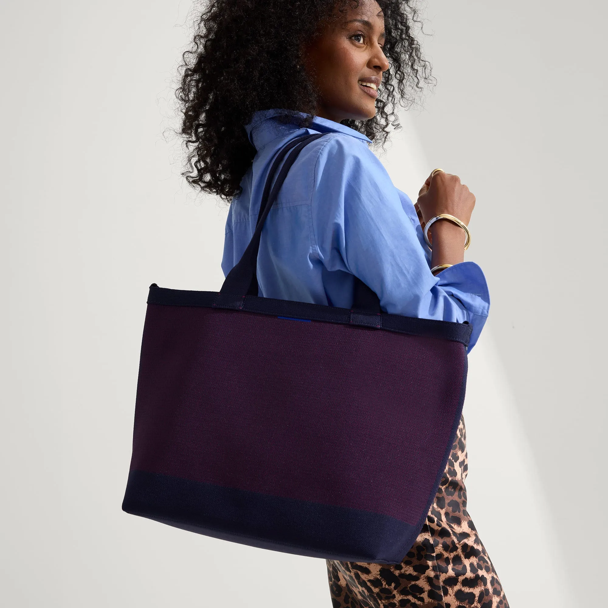 The Lightweight Zip Tote in Dark Aubergine