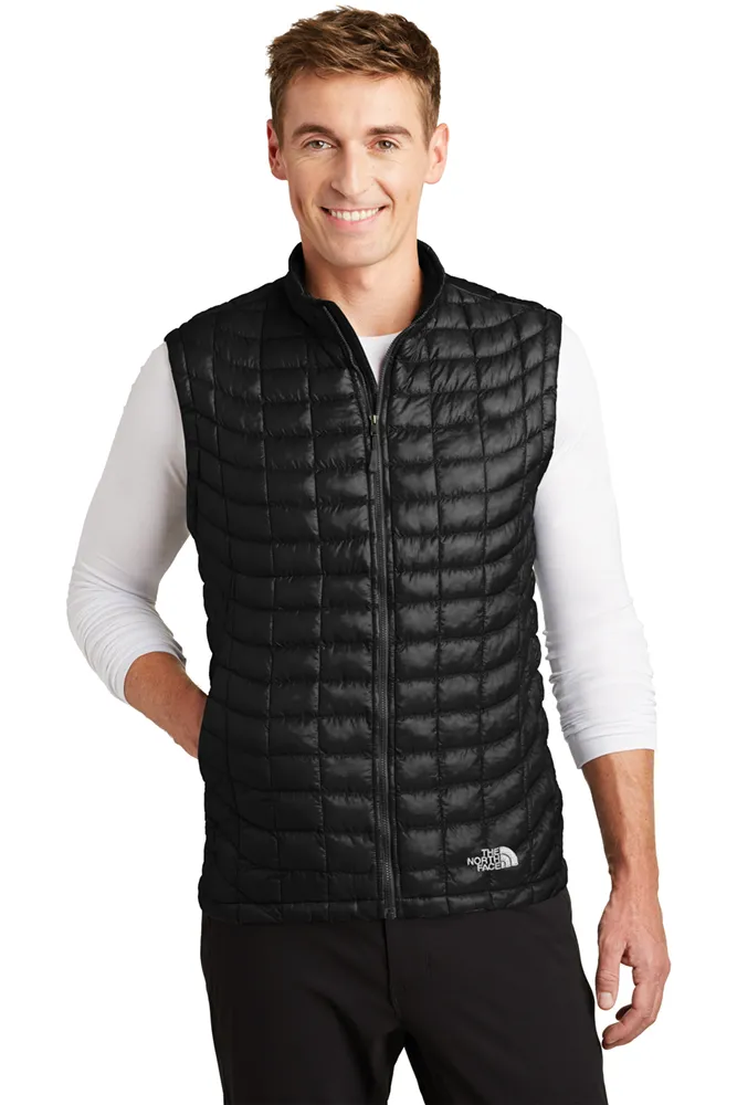 The North Face Men's Thermoball Trekker Vest. NF0A3LHD