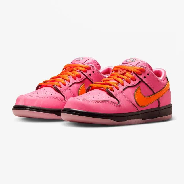 The powerpuff girls x nike dunk low pro sb qs (blossom/ lotus pink/ digital pink/ medium soft pink)