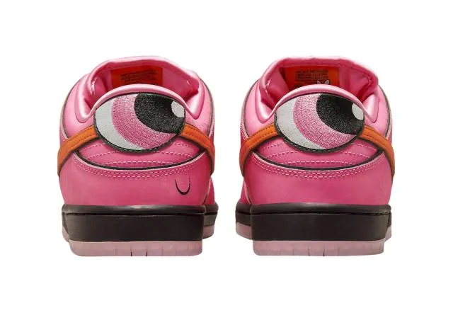 The powerpuff girls x nike sb dunk low blossom